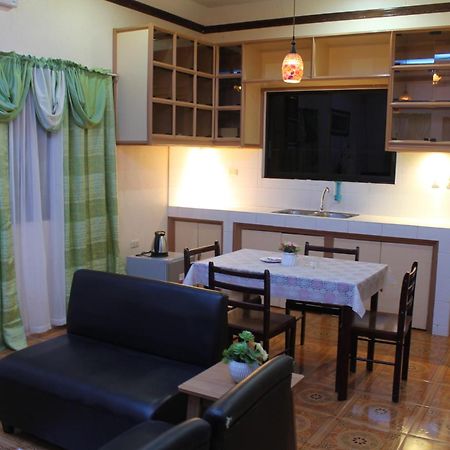 Kojie Guest House Moalboal Kültér fotó