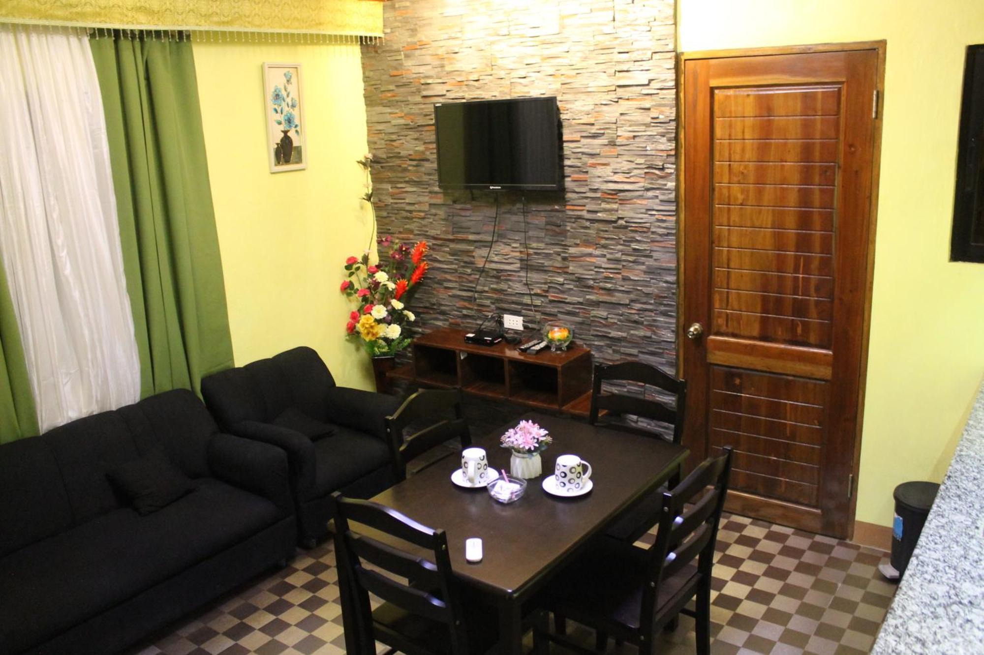 Kojie Guest House Moalboal Kültér fotó